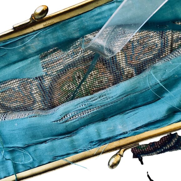 Vintage Beaded Fringed Purse Handbag Kiss Lock Hinged Chain Strap DAMAGED - Picture 11 of 15